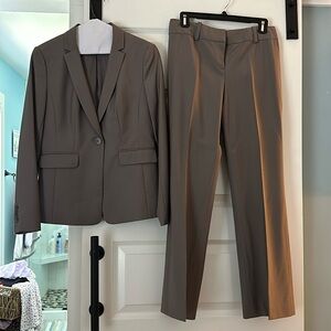 Ann Taylor Grey Women’s Suit (jacket-0petite; Pants-4petite)
